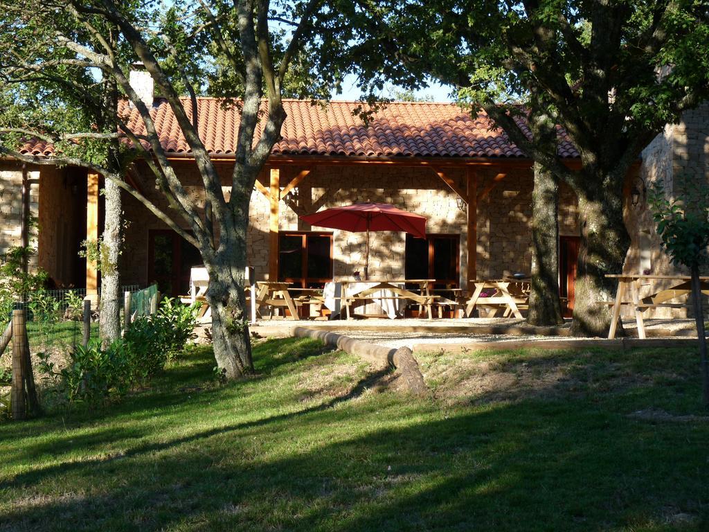 Auberge Les Tables Du Ban Saint-Pierre-la-Palud Dış mekan fotoğraf