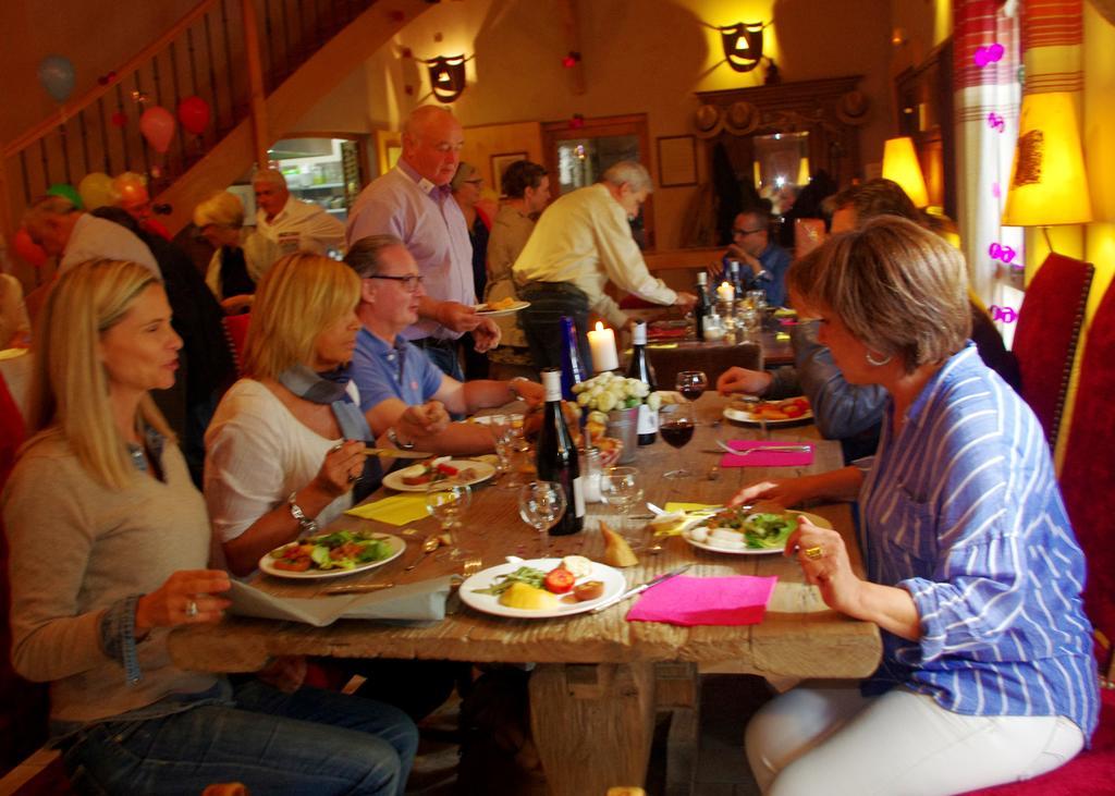 Auberge Les Tables Du Ban Saint-Pierre-la-Palud Dış mekan fotoğraf